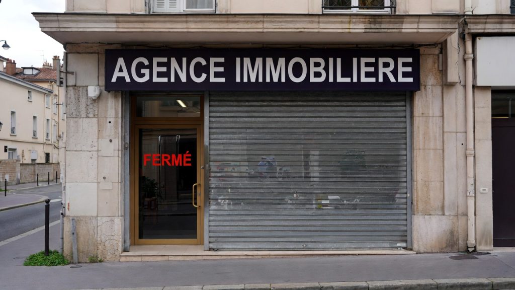 Agence Immobiliere cotteaux fermée